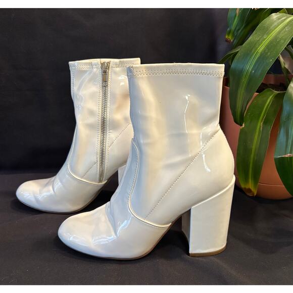 Women’s Steve Madden Taryn Faux Leather White Mid-Calf Boots Booties Shoes, 7 M - Picture 2 of 7